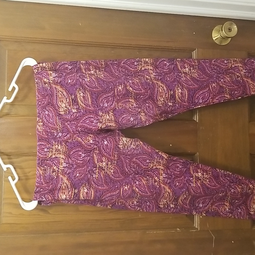 TC2 Lularoe paisley leggings